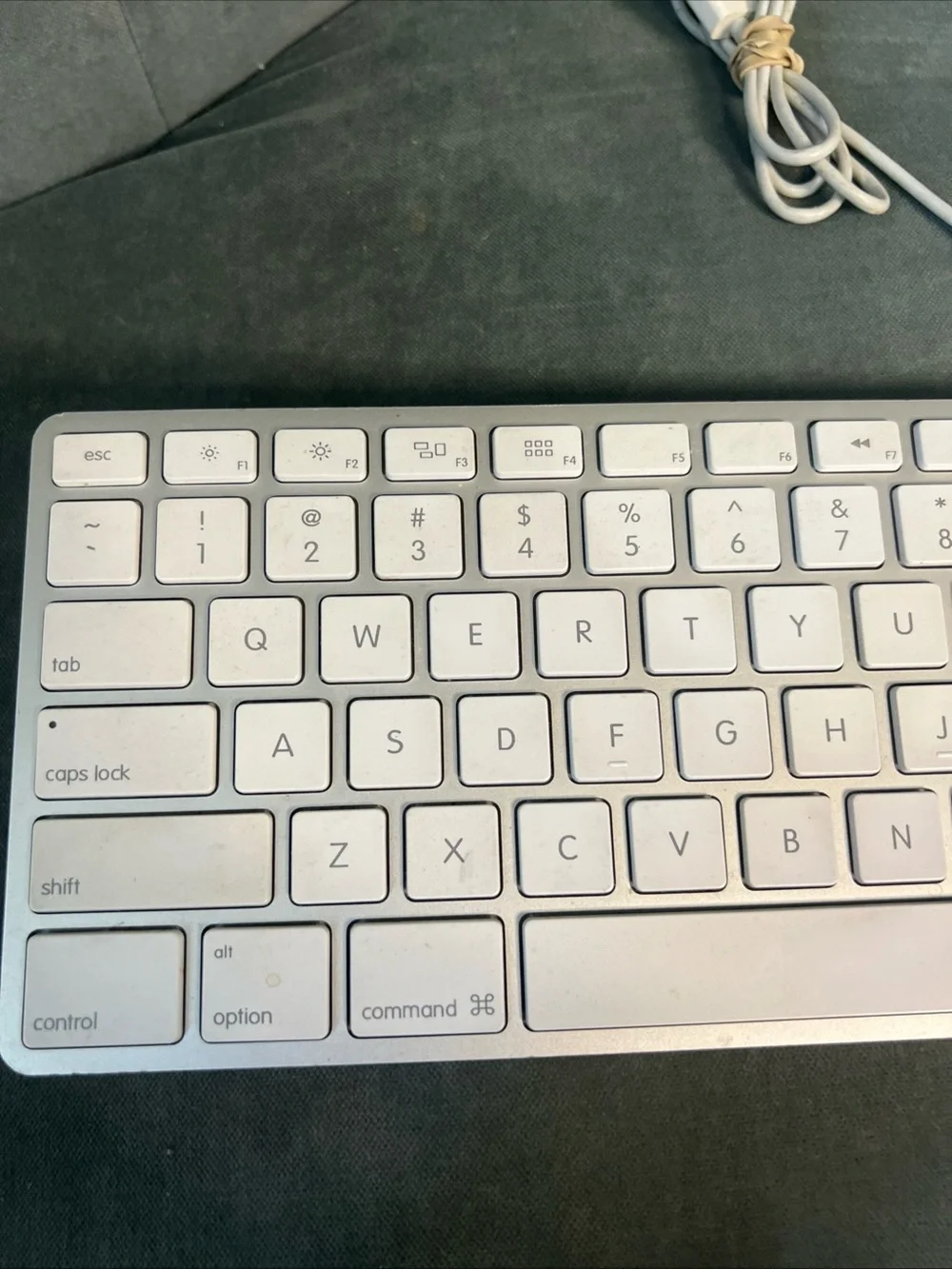 Genuine Apple A1243 Wired Aluminum Keyboard with Numeric Keypad USB OEM
